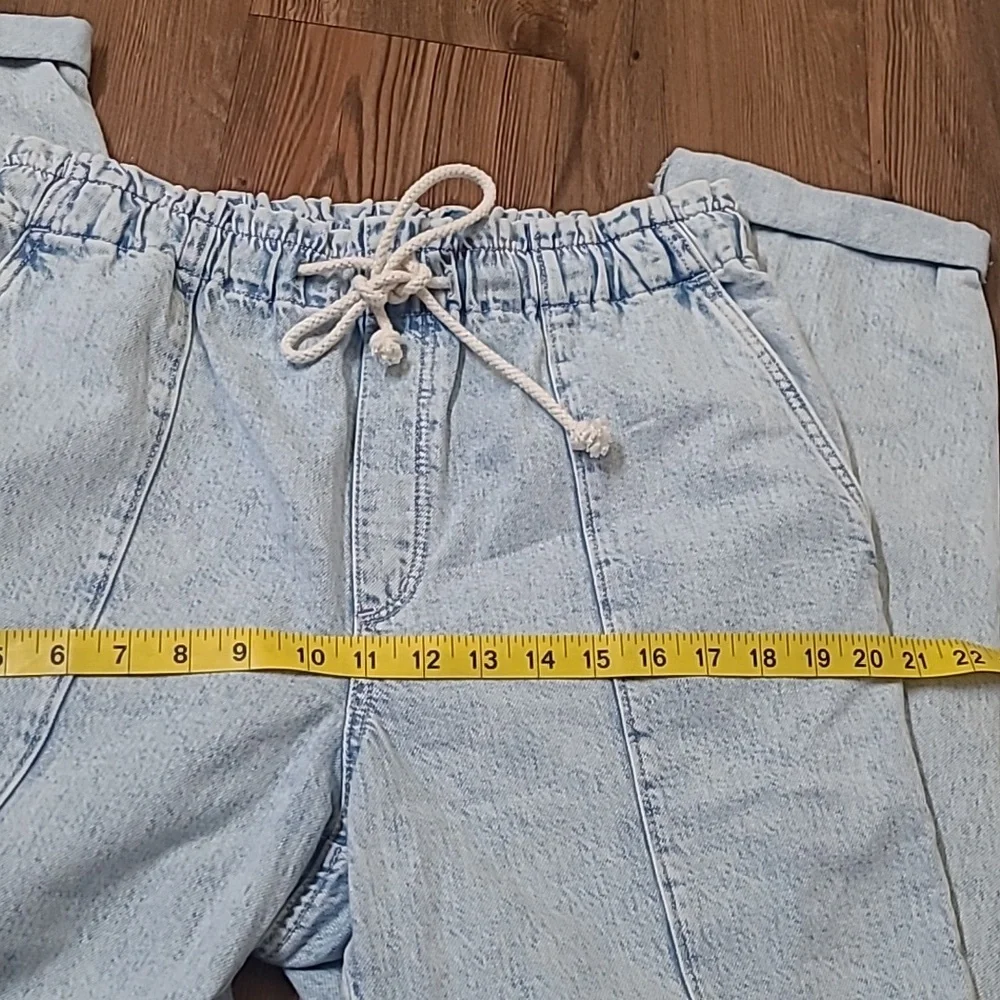 LOFT Light Blue‎ Straight Leg Jeans for women zise m used good condition.